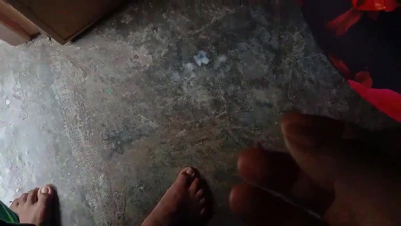 Flashing on my step mom while she sleepin 5 min