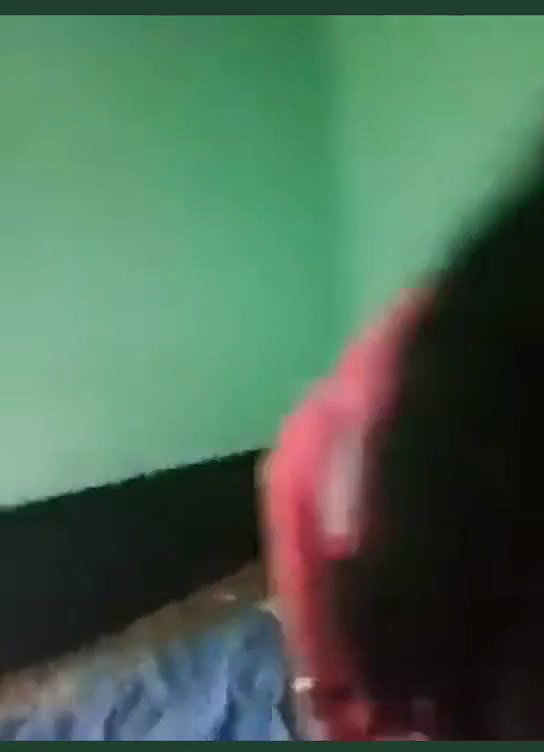 Mallu Aunty Boobs Show to Lover