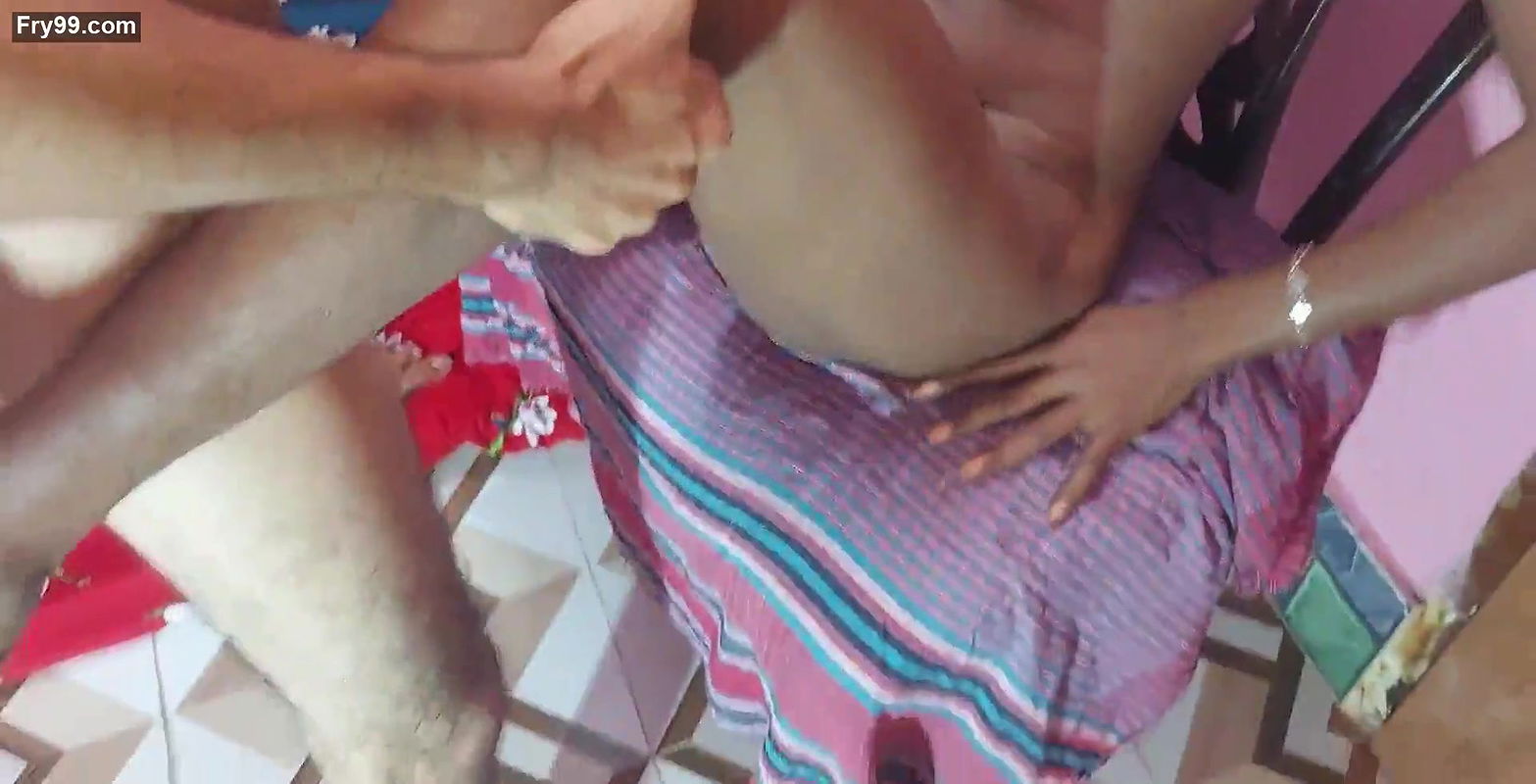 Two bengli sluts sucking and fucking in a group fuck – Amateur orgy Deshi Sex