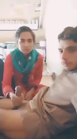 Cheater bhabhi giving handjob to devar with clear punjabi