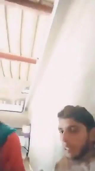 Cheater bhabhi giving handjob to devar with clear punjabi