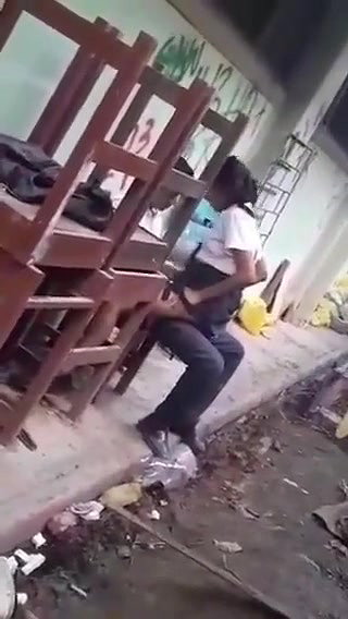 College lovers fucking in backside of the College building