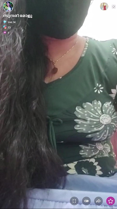 Mallu Tango girl in Skirt