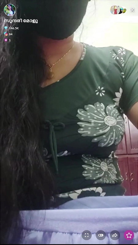 Mallu Tango girl in Skirt
