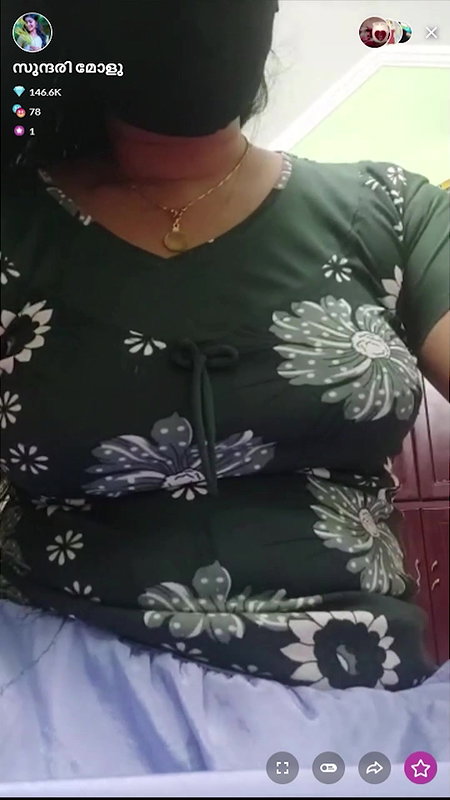 Mallu Tango girl in Skirt