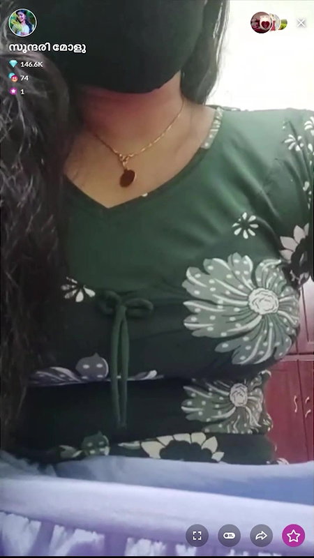 Mallu Tango girl in Skirt