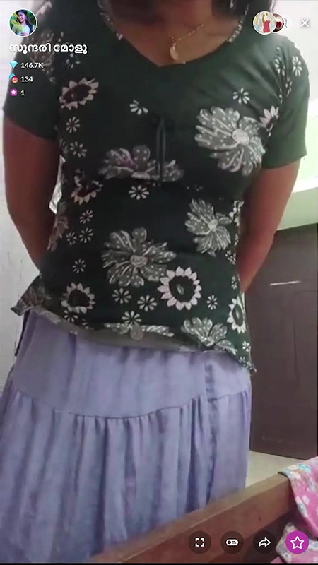 Mallu Tango girl in Skirt
