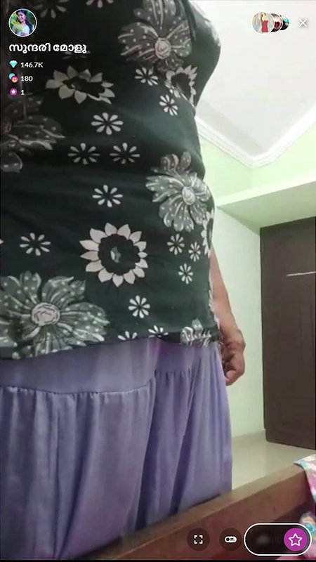 Mallu Tango girl in Skirt