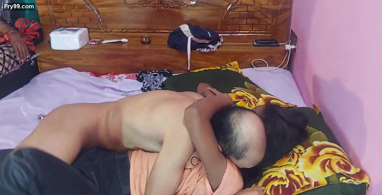 The Best Start of The Day – We Wake Up & Fucks Right Aways Two Couples (Foursome)