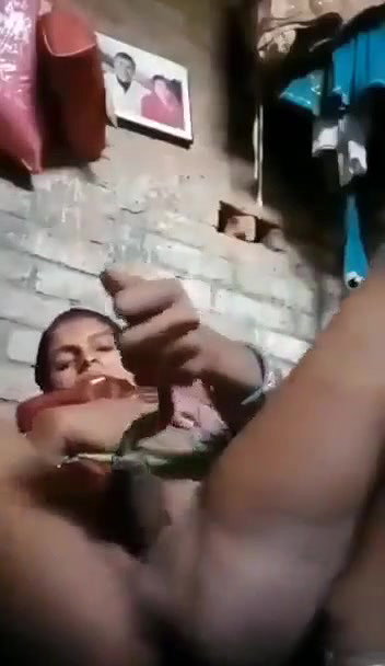 Unsatisfied Village Bhabi Masturbating
