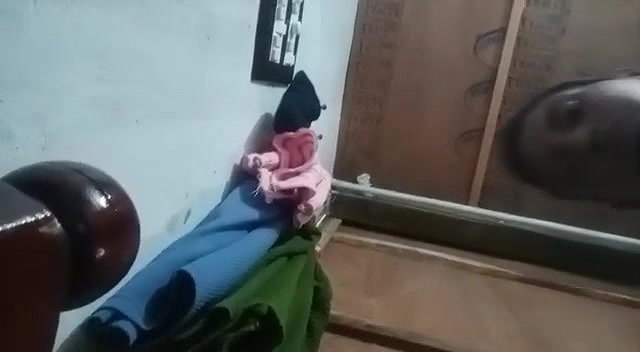 Unsatisfied bhabhi masturbating hard for lover
