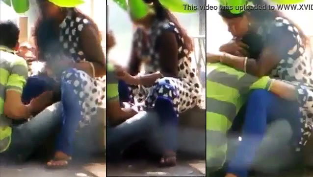 Desi Lovers in Park Pussy Finger Hard Caught