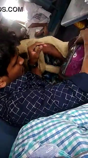 Desi Romance Mouth Kiss and BJ in Train Capture