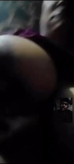 Unsatisfied Horny Bhabi Showing Her Bigboobs