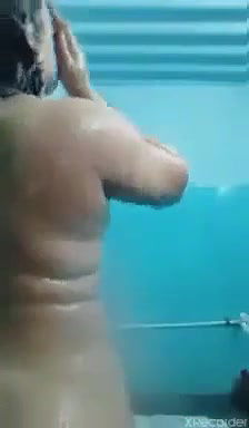 Bhabi Showing And Bathing