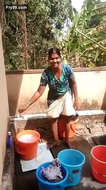 Mallu Maid Showing Her boobs for Owner