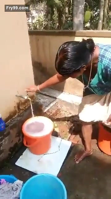 Mallu Maid Showing Her boobs for Owner