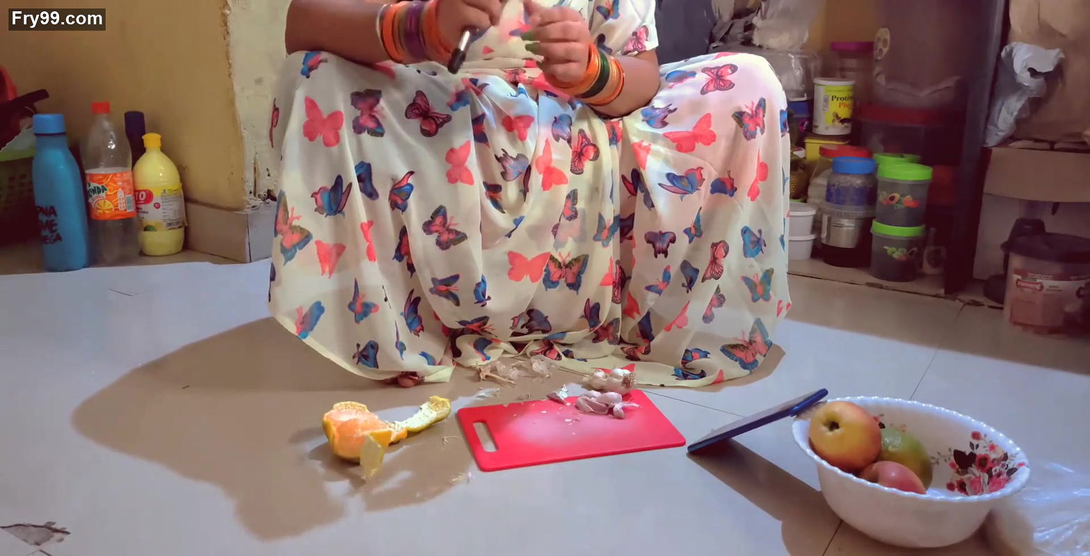 Indian StepMom help stepson for Goa trip