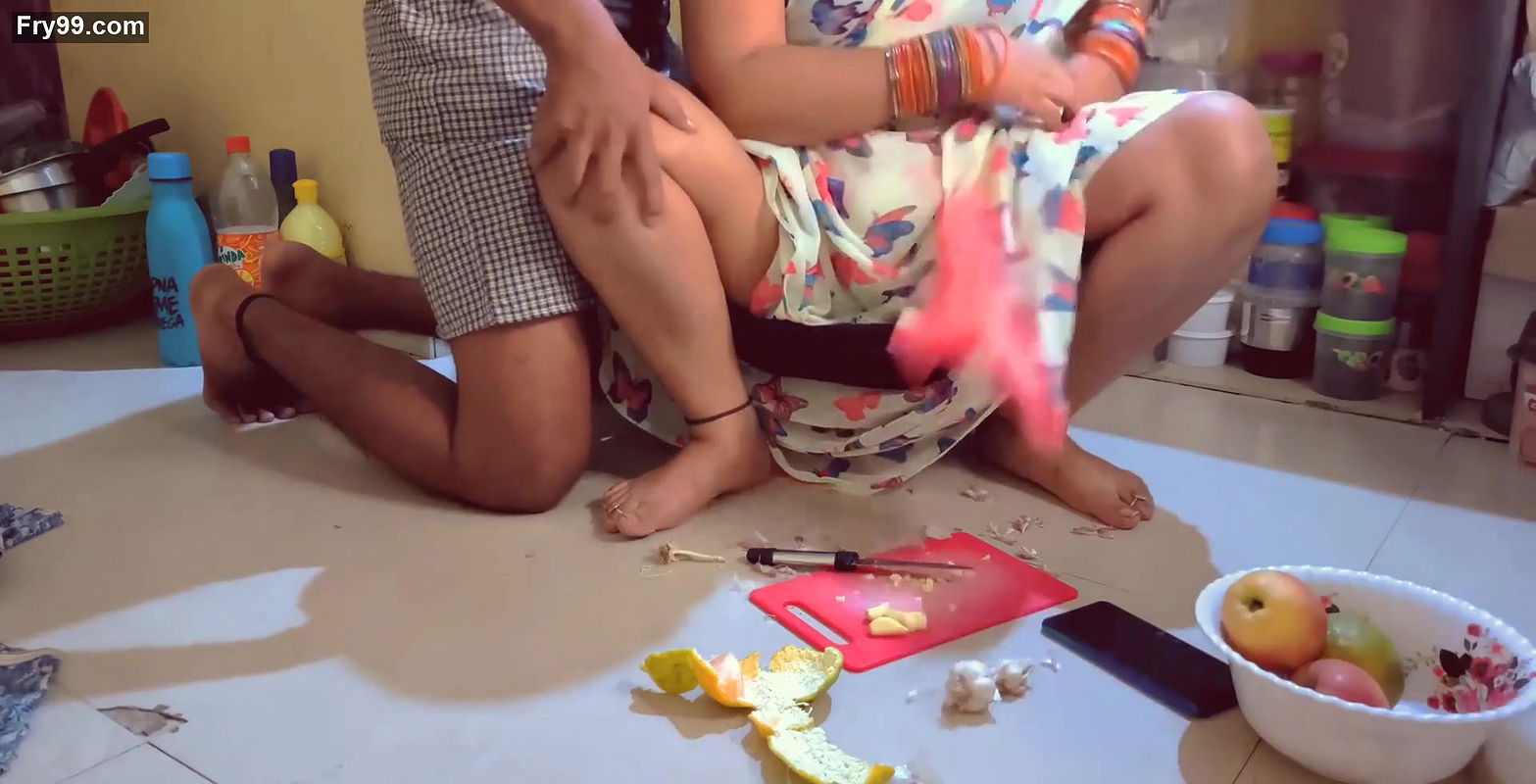 Indian StepMom help stepson for Goa trip