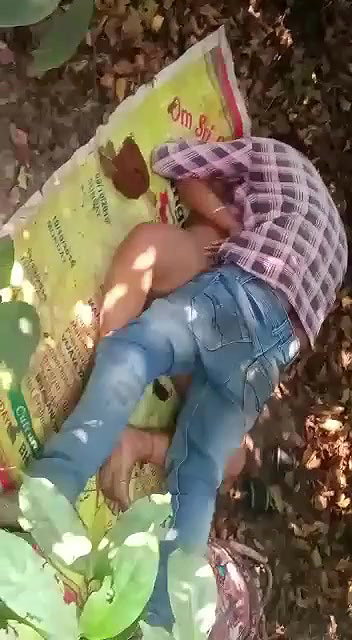 Cute Desi girl OutDoor Fucking With Lover Caught