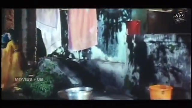 Famous Mallu Actress Sajini Hot Romance With drunk boy