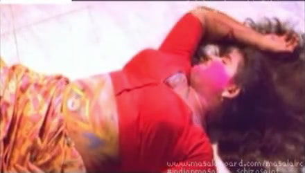 Hema Aunty Holi Romance