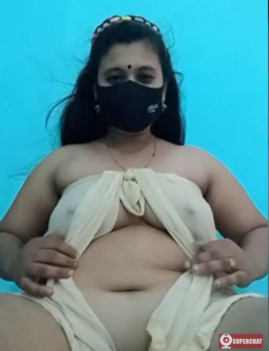 Hot mallu girl big boobs show