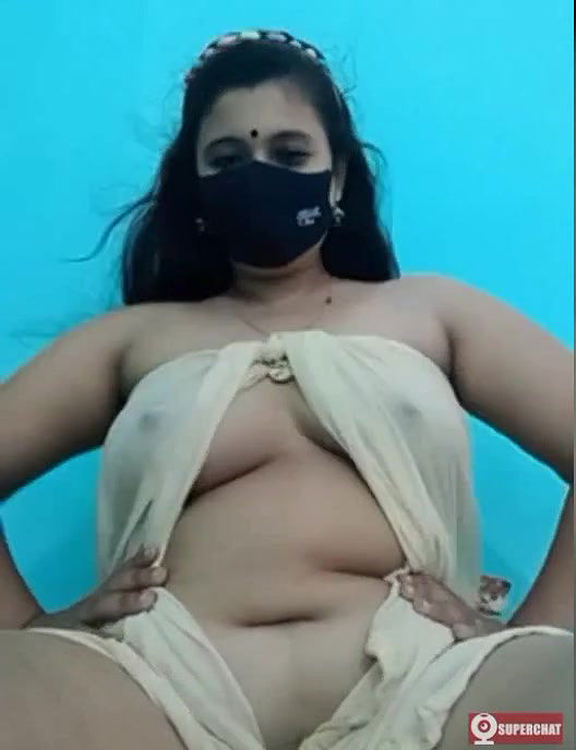 Hot mallu girl big boobs show