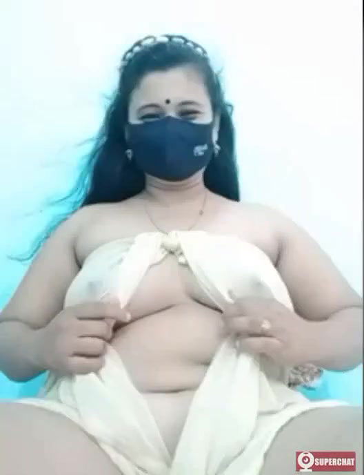 Hot mallu girl big boobs show