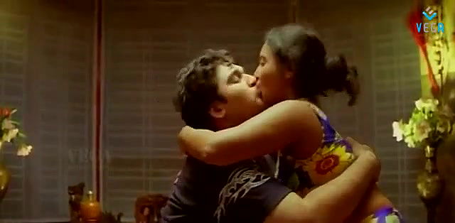 hot scene from Yamam 2