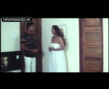 l_shakeela_indianmasalaclips_net_235524