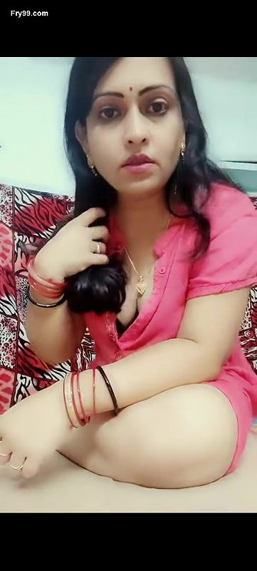 Deepika Bhabhi Super Hot Tango Show