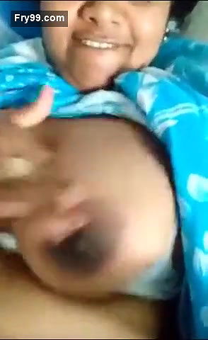Boudi Showing Milky Boobs