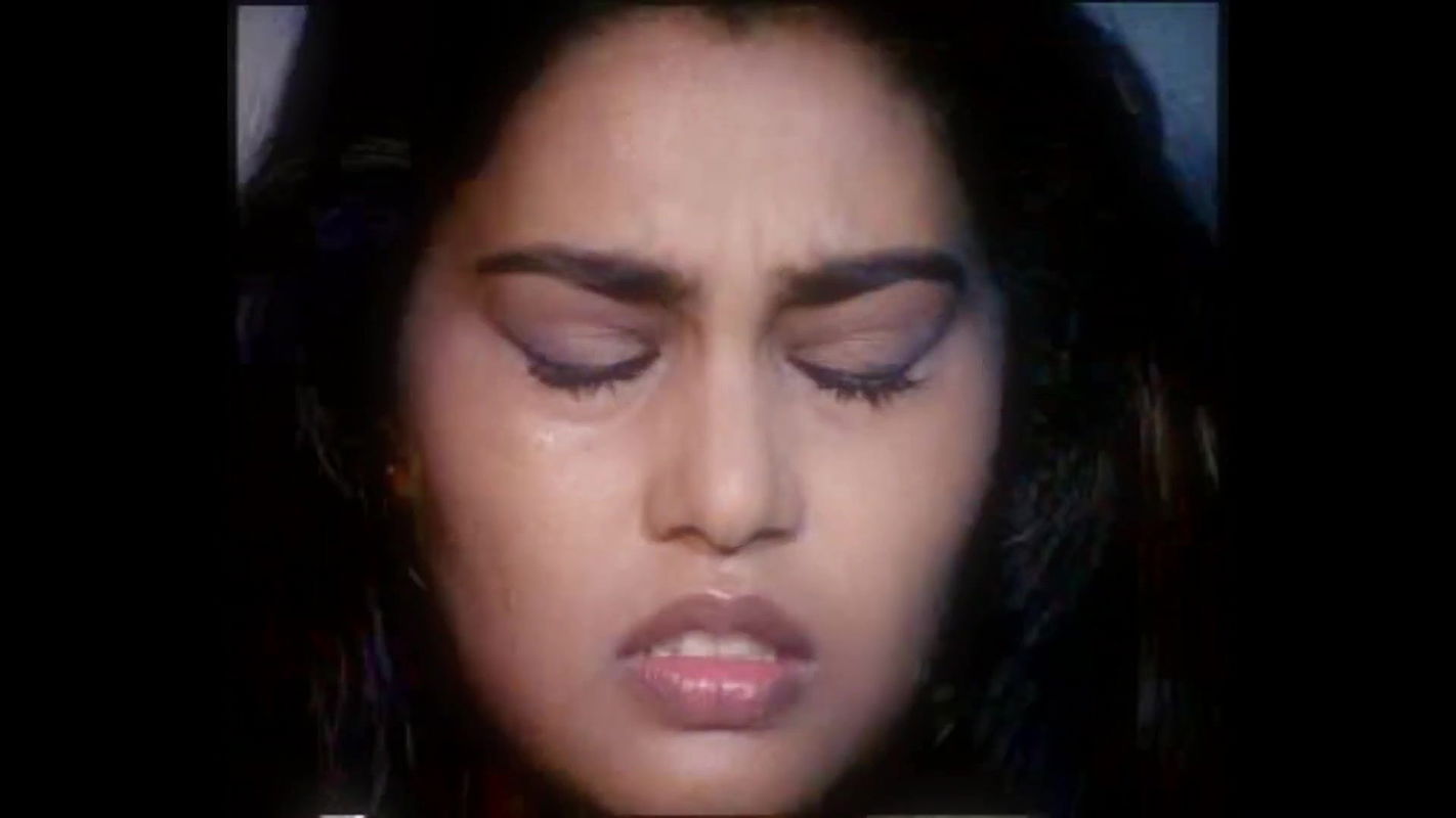 xMallu Evergreen Sexiest Actress Silk Smitha B Grade Movie Clip Navel Kiss