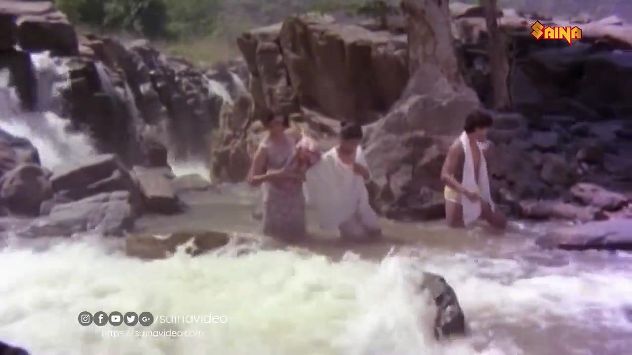Mallu Old Movie Hot Scene