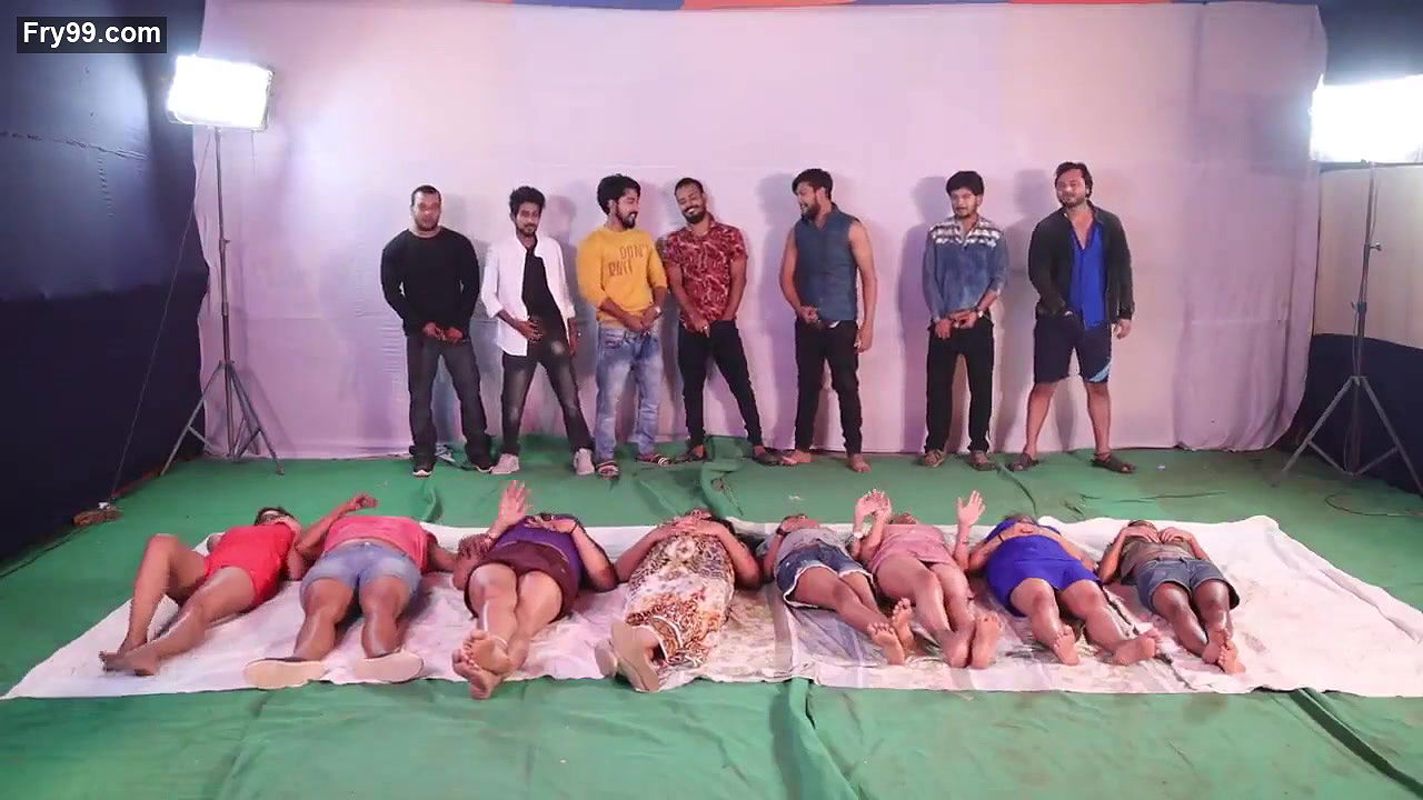 Nude World – 2021 – Hindi Hot Short Film – VChat