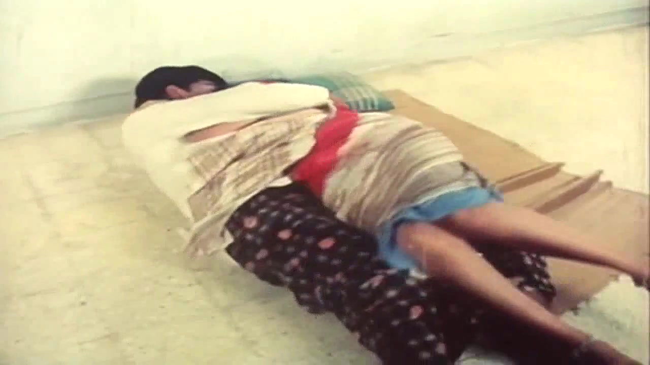 Raagam Sreeragam HD Scene 6 Jayachitra Hot Boobs Ass Press