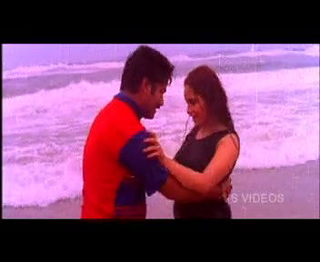 Reshma Enjoying in Beach.DAT