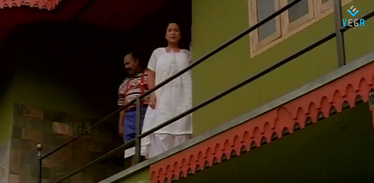 Roshini in Bikini Yamam HD