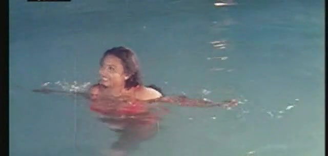 Roshini Outdoor Swimming Pool Sex.AVI