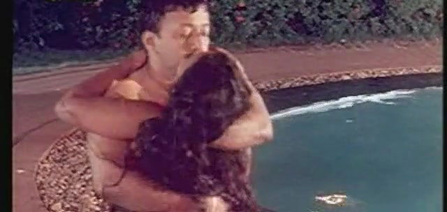 Roshini Outdoor Swimming Pool Sex.AVI