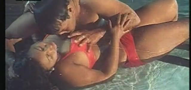Roshini Outdoor Swimming Pool Sex.AVI