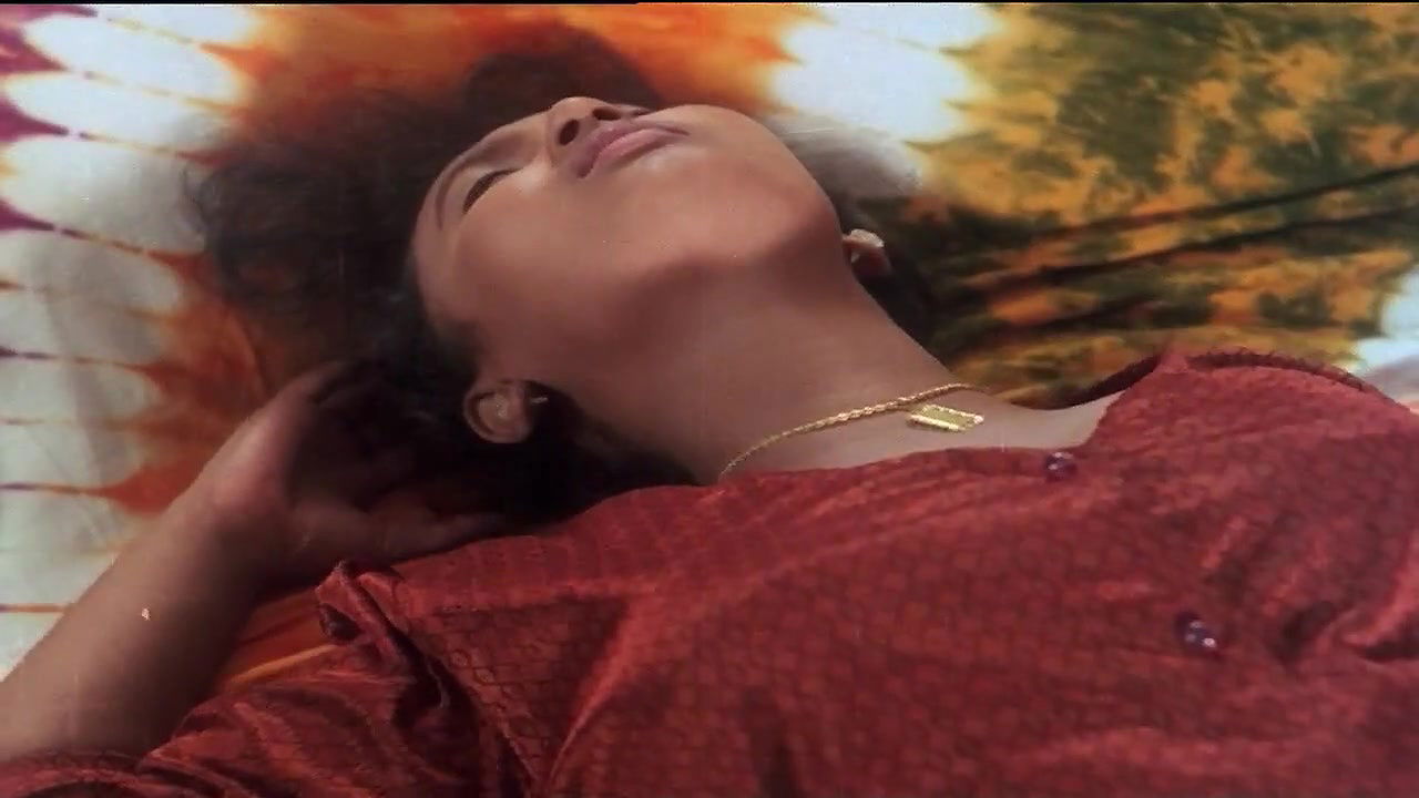 Roshni Very Hot Bed Scene 720p HD