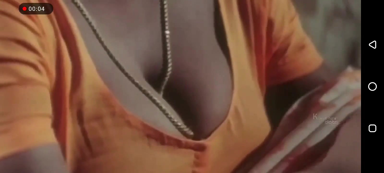 Shakeela Cleavage.MP4
