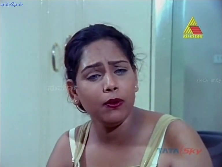 Sindhu Erotic Tounge Sucking Smooching