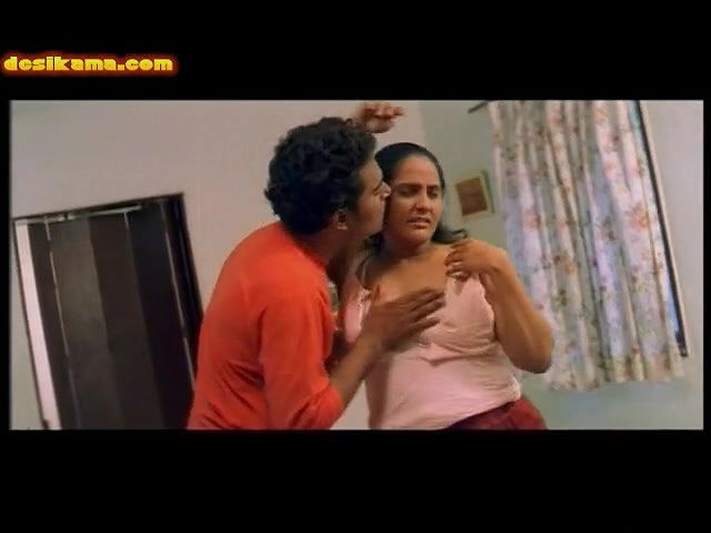 Unkown Aunty Huge Boobs Nipple Fondle