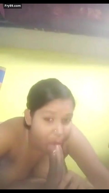 Desi hot bhabhi sucking hubby dick