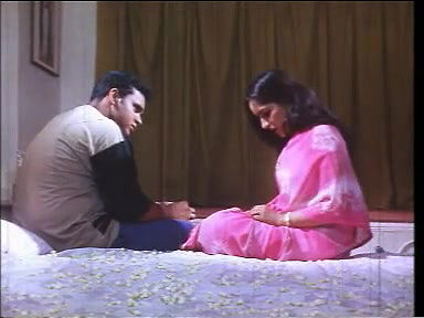 unnimaya aalolamkili Reshma First Night