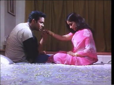 unnimaya aalolamkili Reshma First Night