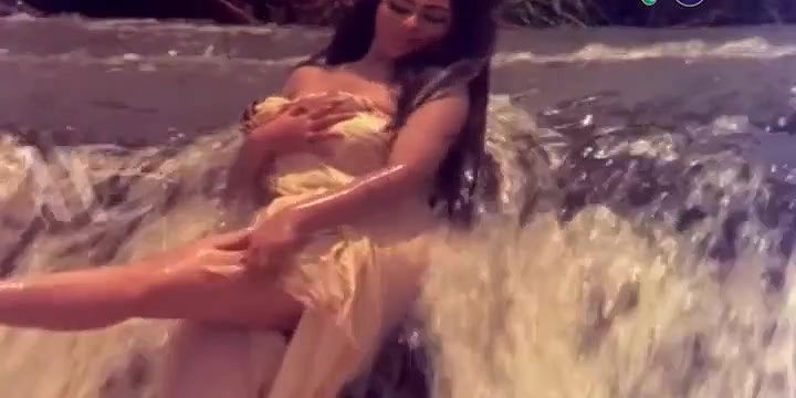 Veteran Mallu Hot Bath in river